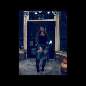 Meet your Posher, Daveena